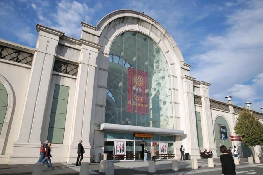 Appart'Hotel Disneyland Dream Close & Safe Montévrain Exterior foto