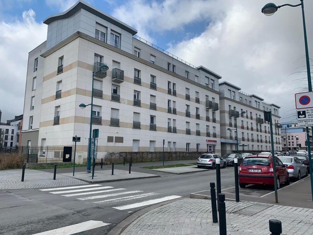Appart'Hotel Disneyland Dream Close & Safe Montévrain Exterior foto